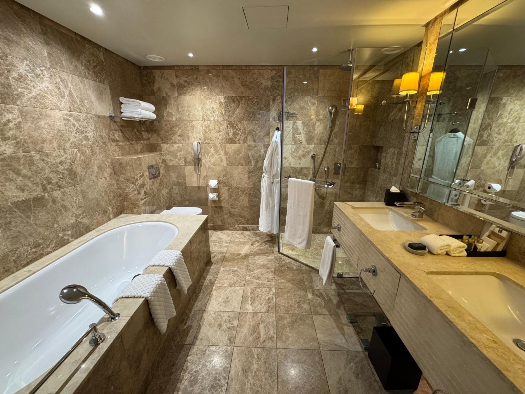Luxury Residence At Taj Cape Town - Top Corner Apartment With Balcony - Newly Renovated Ngoại thất bức ảnh